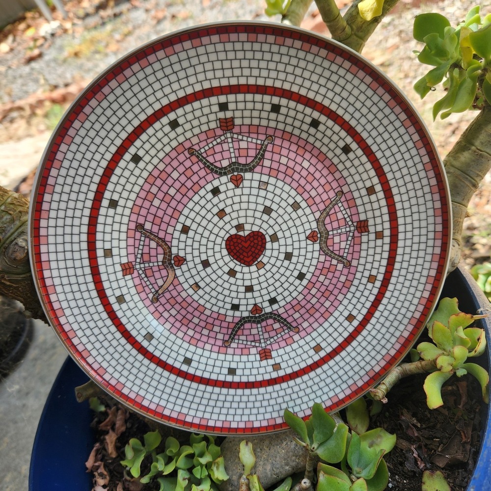 Anthropologie Bistro Tile Heart Valentine Love 8.5" Plate Bow Arrow Metalic Trim